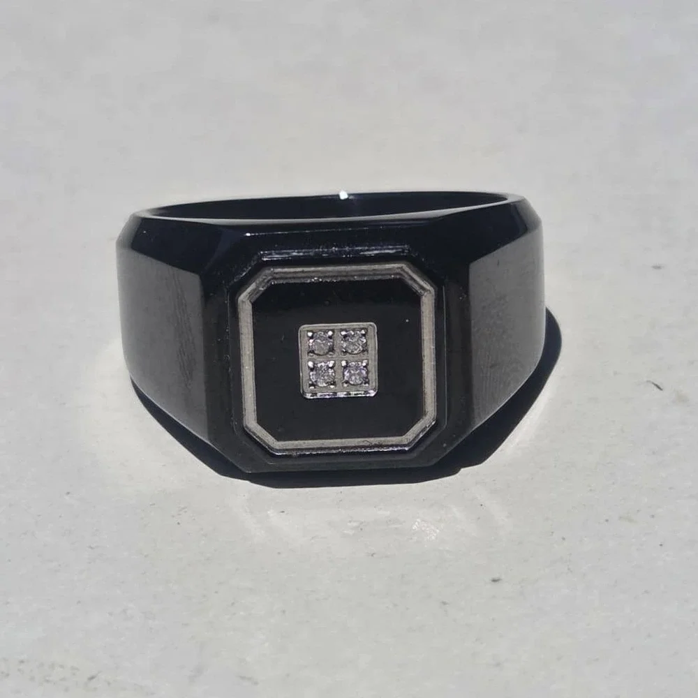 Danbury Mint Black Ice Men's Stainless Steel Diamond Signet Ring Size 11 